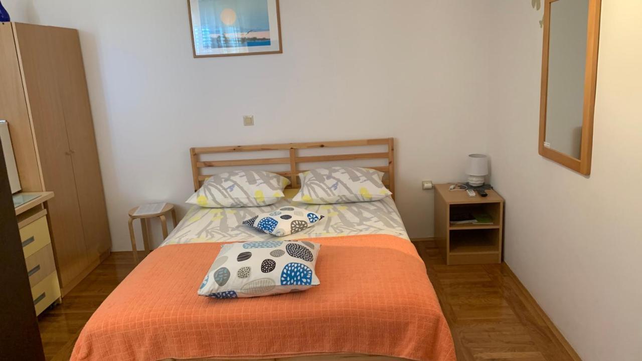 Studio Apartment And Rooms Adria Водице Екстериор снимка