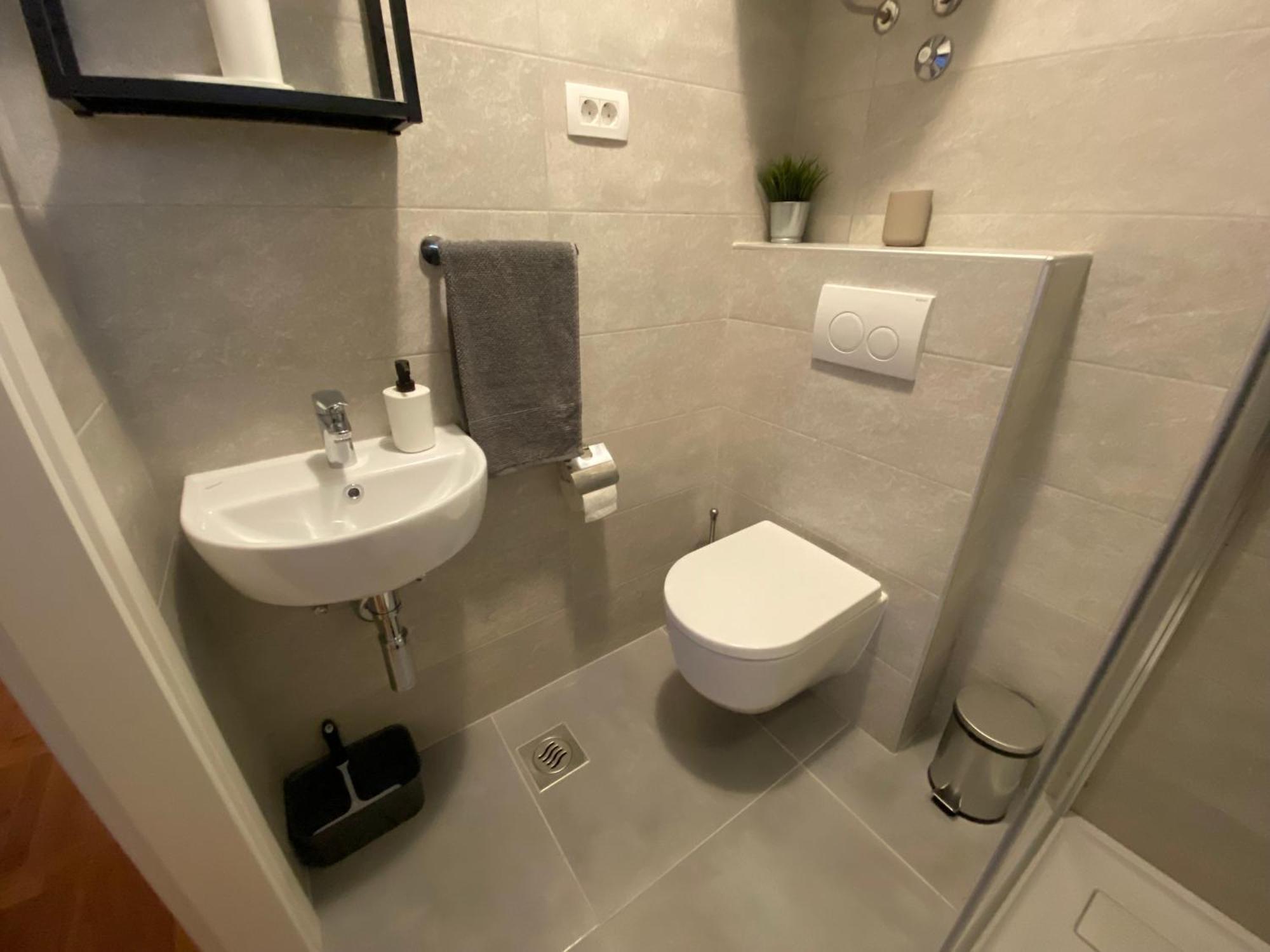 Studio Apartment And Rooms Adria Водице Екстериор снимка