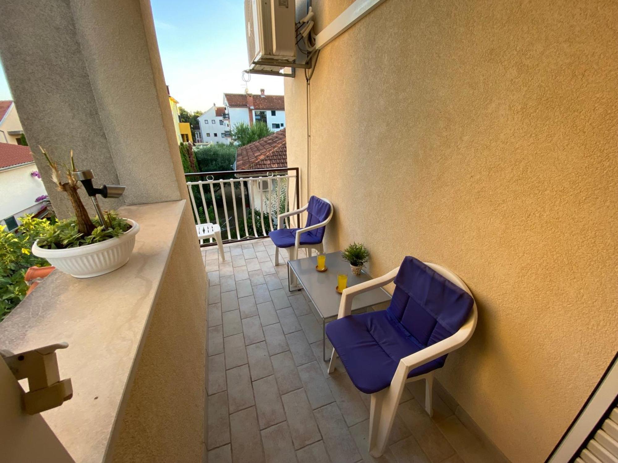 Studio Apartment And Rooms Adria Водице Екстериор снимка