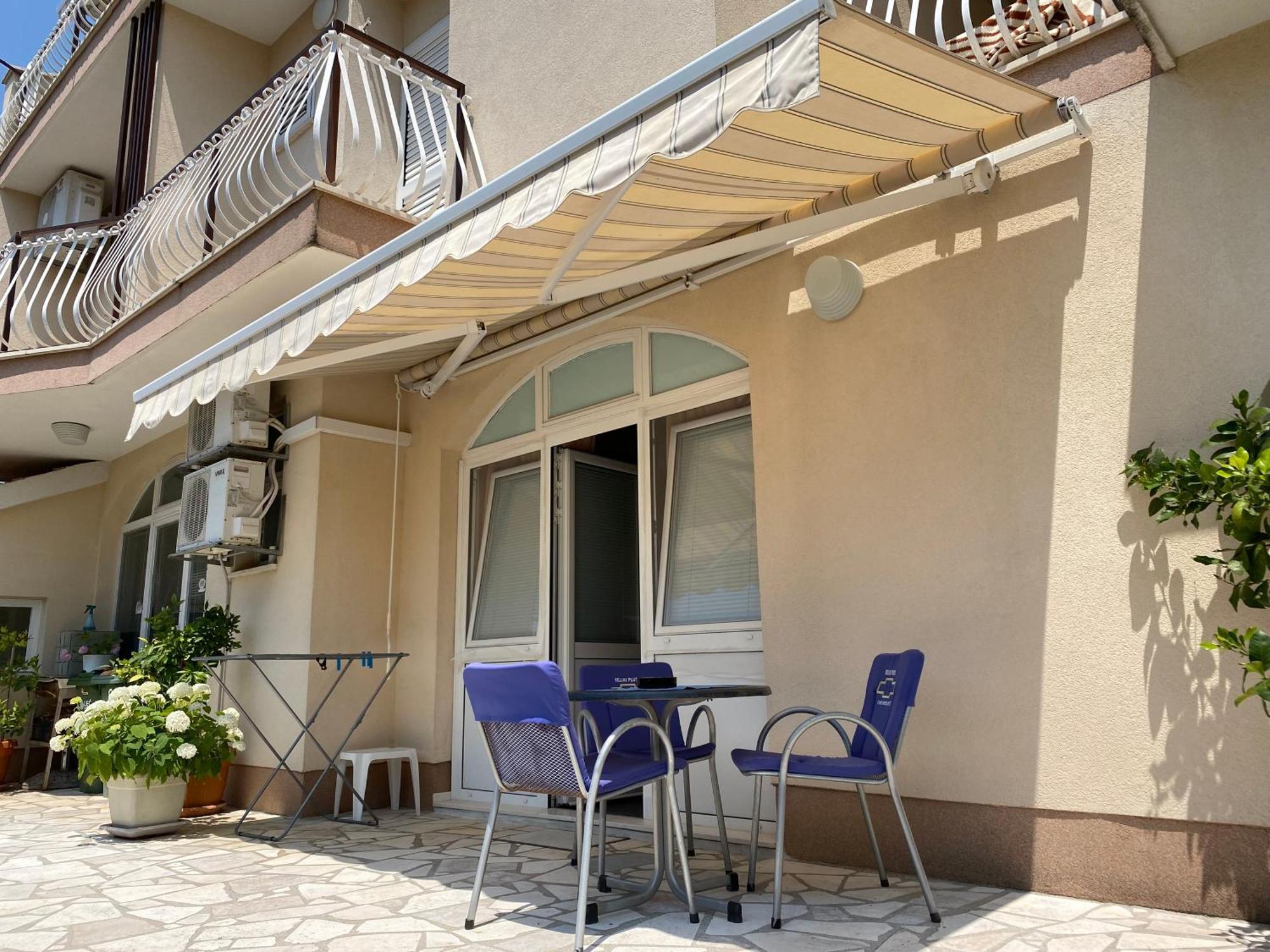 Studio Apartment And Rooms Adria Водице Екстериор снимка