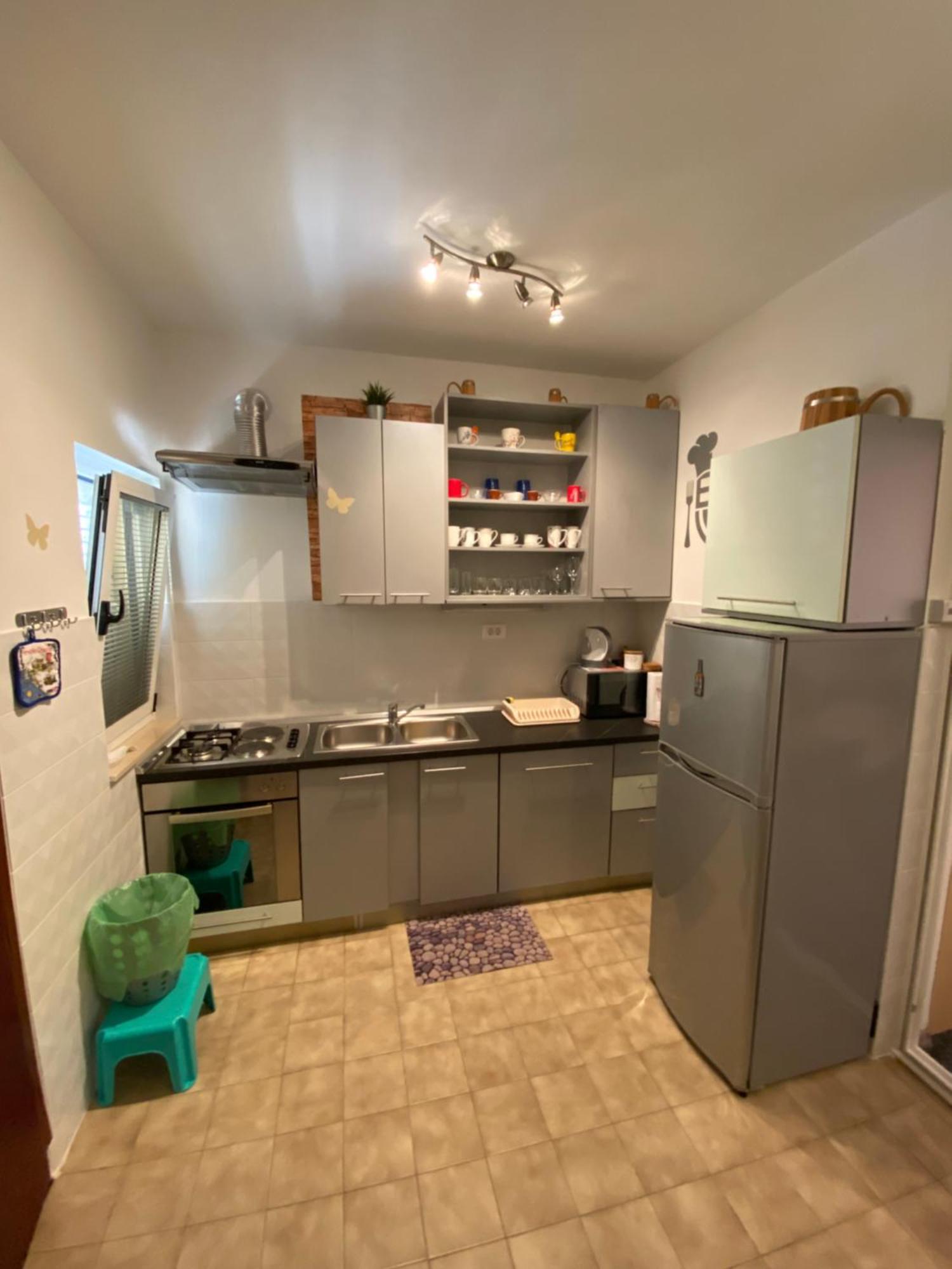 Studio Apartment And Rooms Adria Водице Екстериор снимка