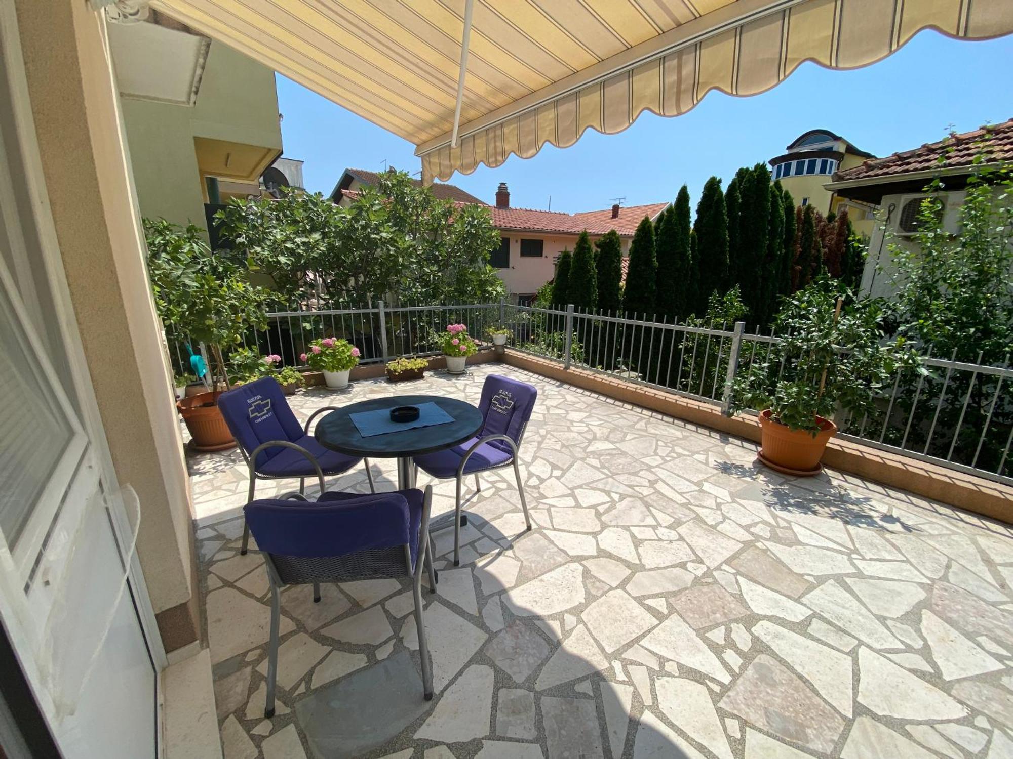 Studio Apartment And Rooms Adria Водице Екстериор снимка