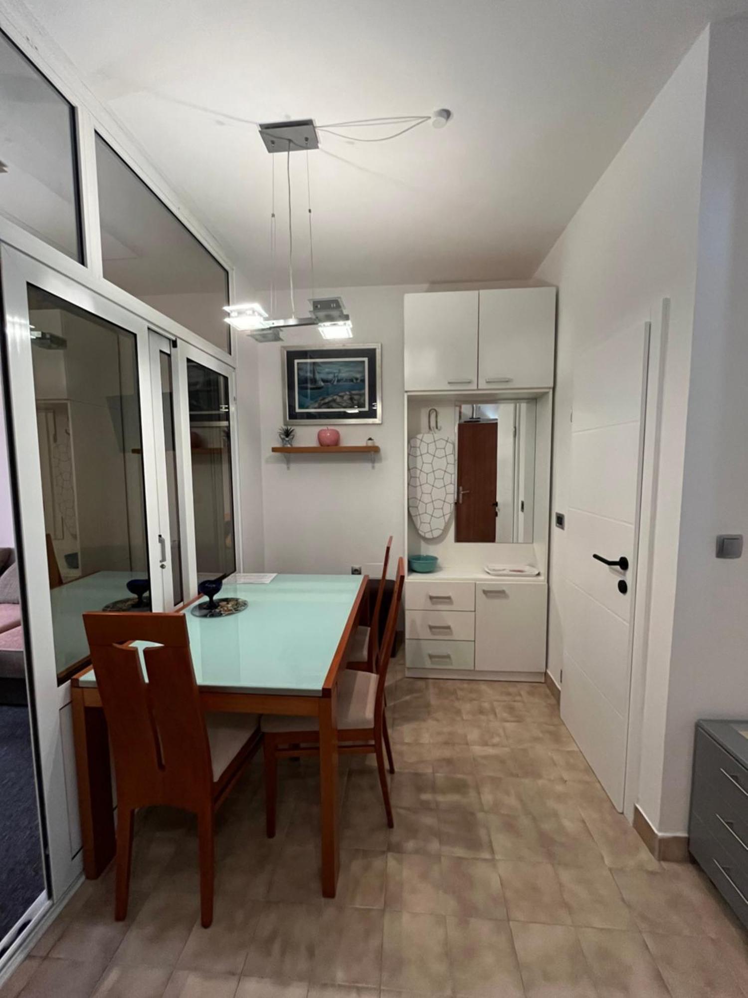 Studio Apartment And Rooms Adria Водице Екстериор снимка