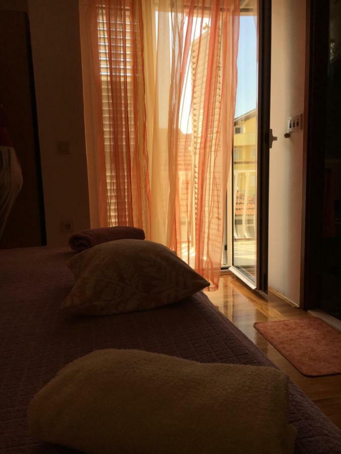 Studio Apartment And Rooms Adria Водице Екстериор снимка