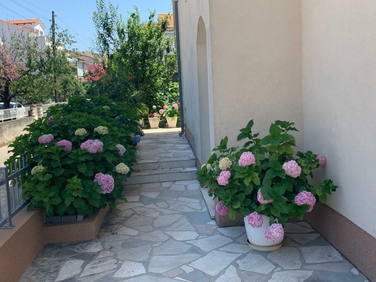 Studio Apartment And Rooms Adria Водице Екстериор снимка